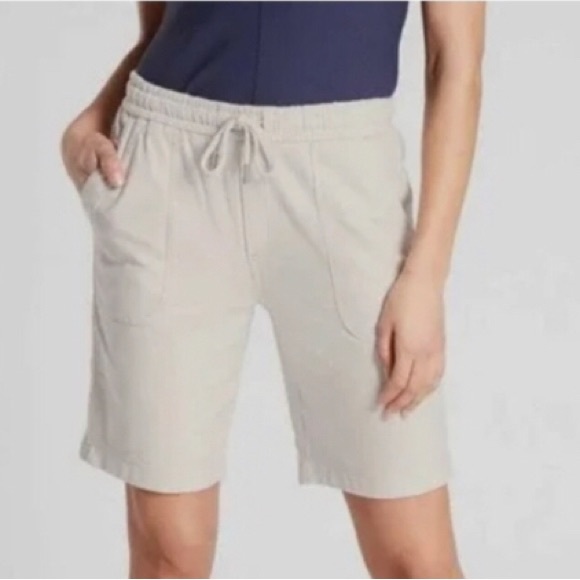Athleta Pants - Athleta Farallon Bermuda shorts!
